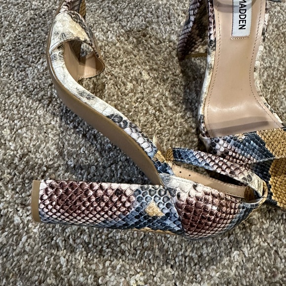 Steve Madden Multicolor Snake Print Heels - Picture 7 of 13
